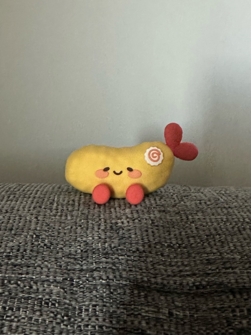 Smoko tempura shrimpie blind box figure - mister shrimpie